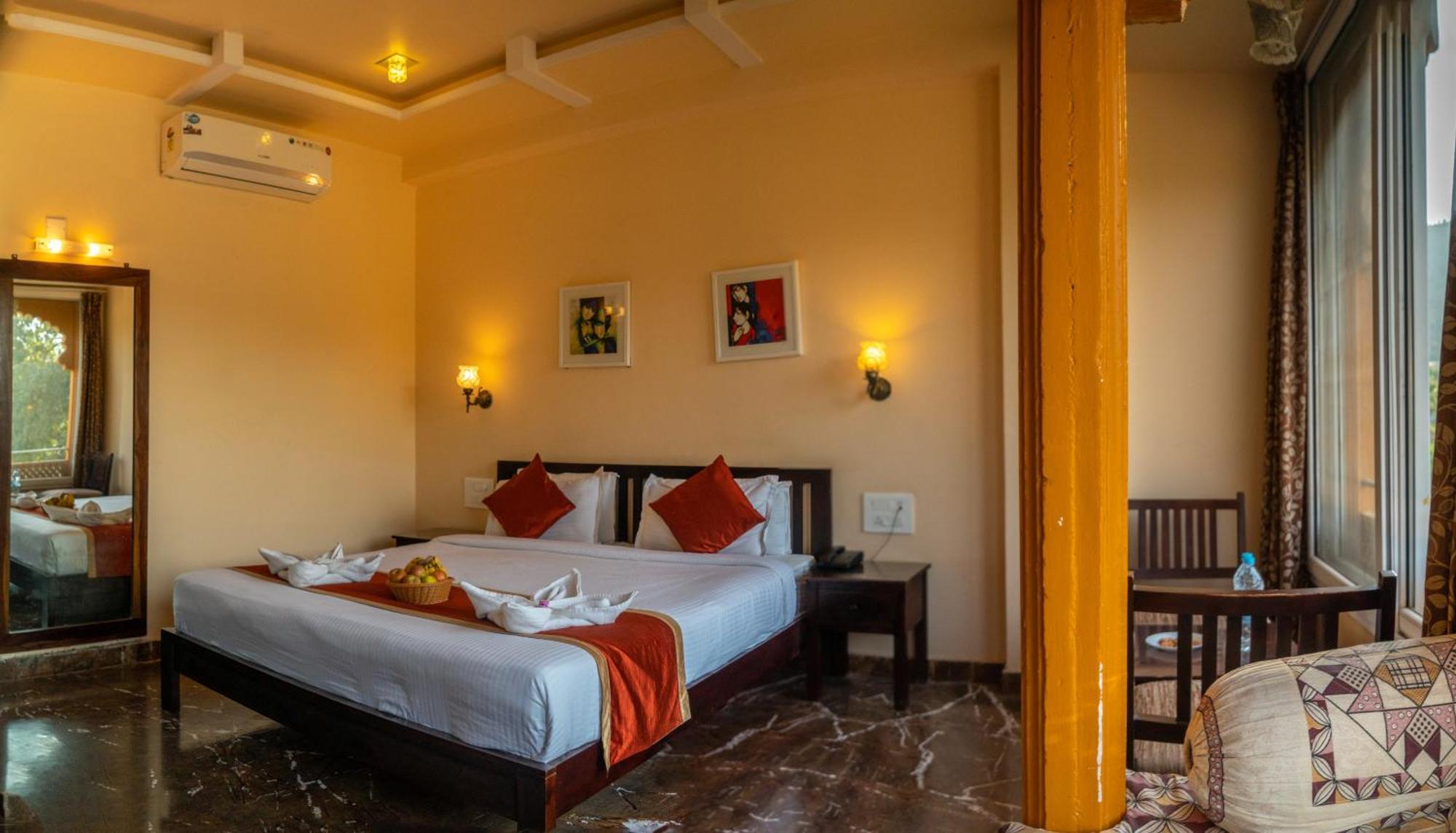 Udai Nature Valley Resort - A Peace Full Farmhouse Resort Udaipur Buitenkant foto