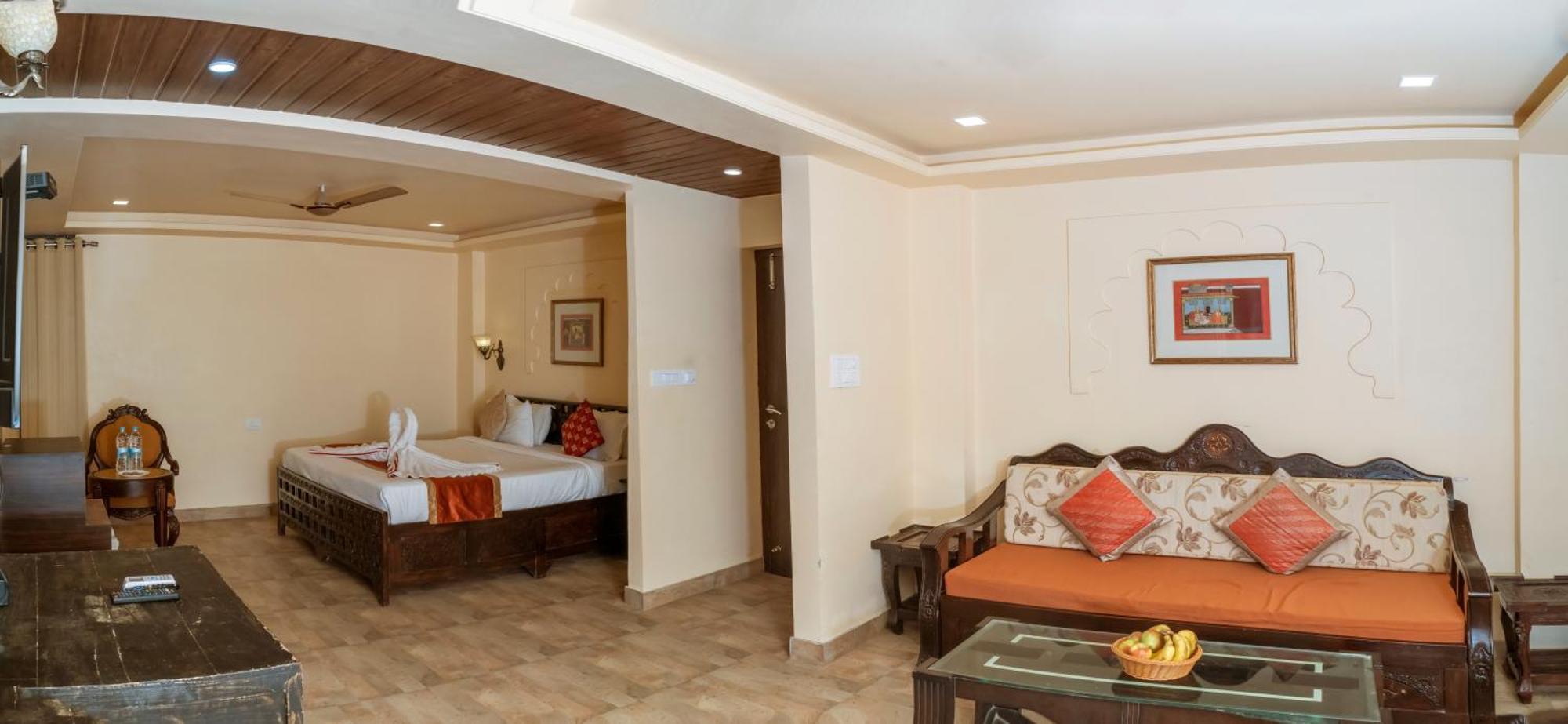 Udai Nature Valley Resort - A Peace Full Farmhouse Resort Udaipur Buitenkant foto