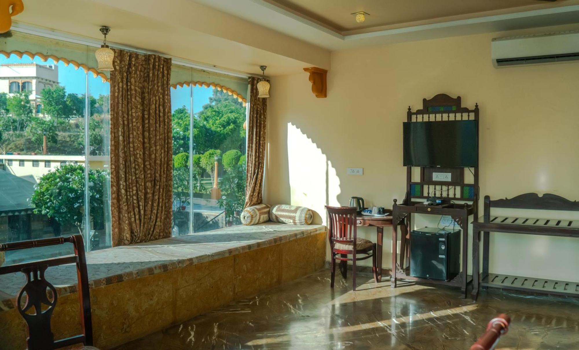 Udai Nature Valley Resort - A Peace Full Farmhouse Resort Udaipur Buitenkant foto